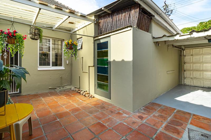 5 Bedroom Property for Sale in Observatory Western Cape
